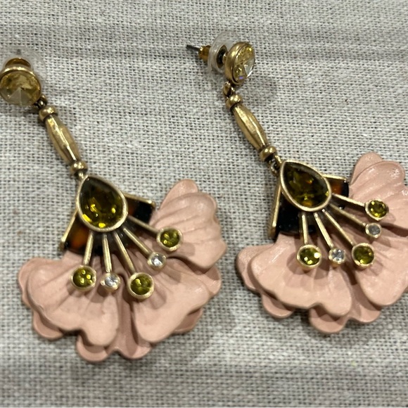 Stella & Dot Jewelry - Stella & Dot Pink and Gold Floral Earrings
